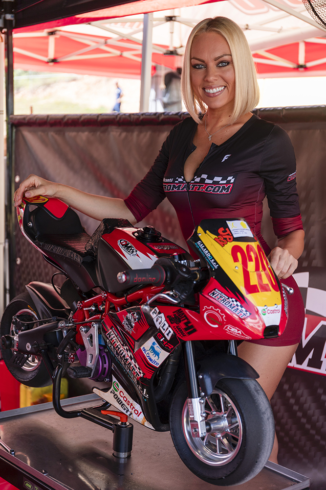 promozione-modella-divadomani-sponsor-civ-minimoto-2024-lada-02